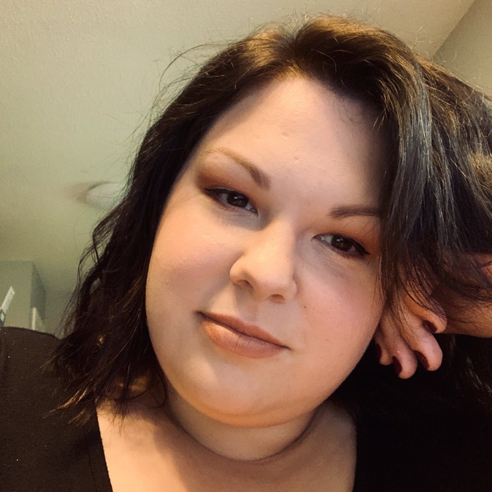 Meet your Posher, Stephanie